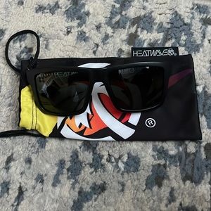 H2O floating Heatwave black American Flag sunglasses